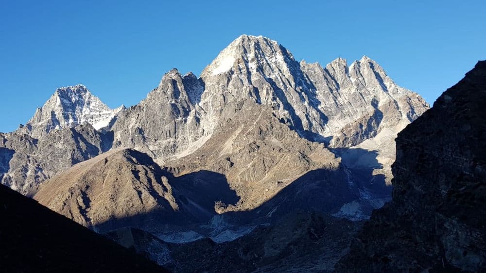 everest base camp trek in march