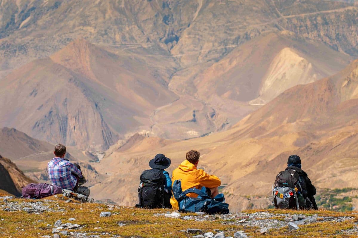 experience annapurna circuit trek in nepal in april
