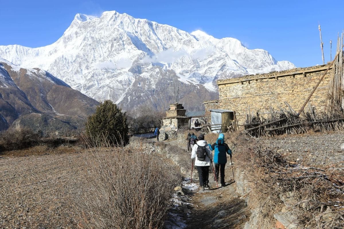 Trekkers enjoying Annapurna Circuit Trek in October with clear skies